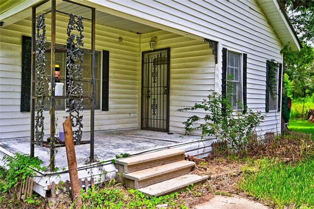 1083 County Road 3141, Cleveland, TX 77327