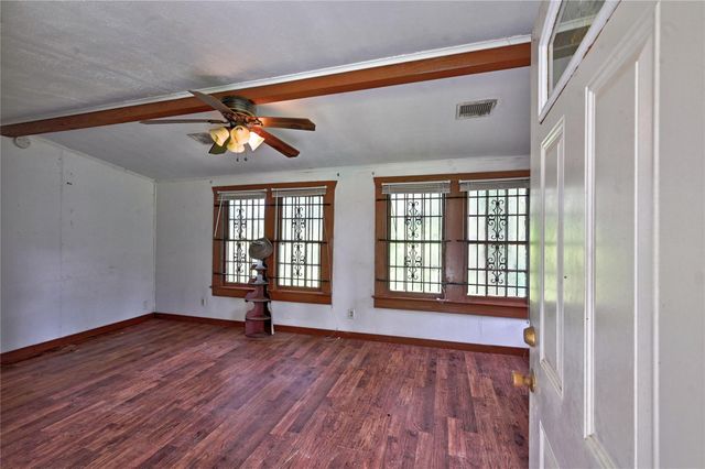 1083 County Road 3141, Cleveland, TX 77327