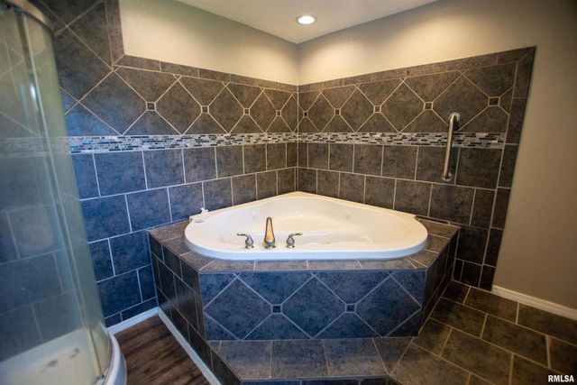 1008 5TH Avenue, Camanche, IA 52730