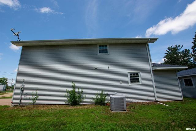 1008 5TH Avenue, Camanche, IA 52730