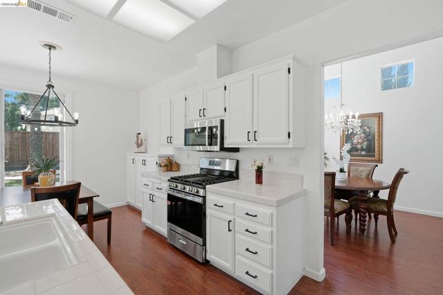 724 Topaz Ct, Antioch, CA 94509