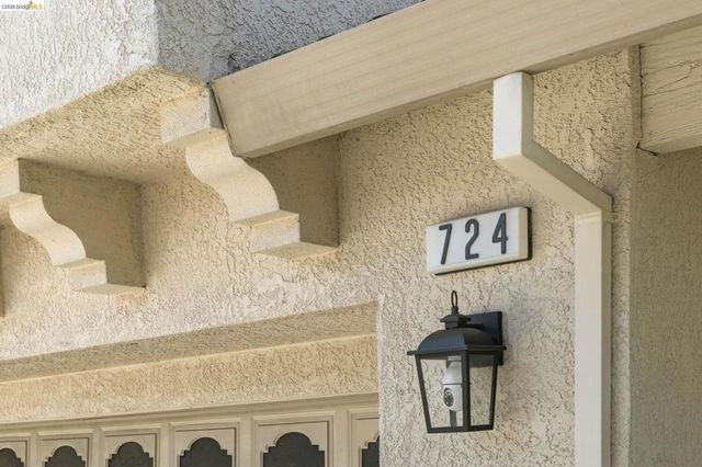 724 Topaz Ct, Antioch, CA 94509