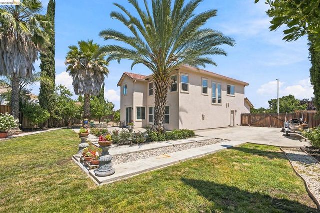 724 Topaz Ct, Antioch, CA 94509