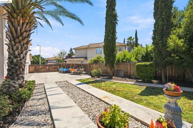 724 Topaz Ct, Antioch, CA 94509