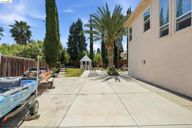 724 Topaz Ct, Antioch, CA 94509