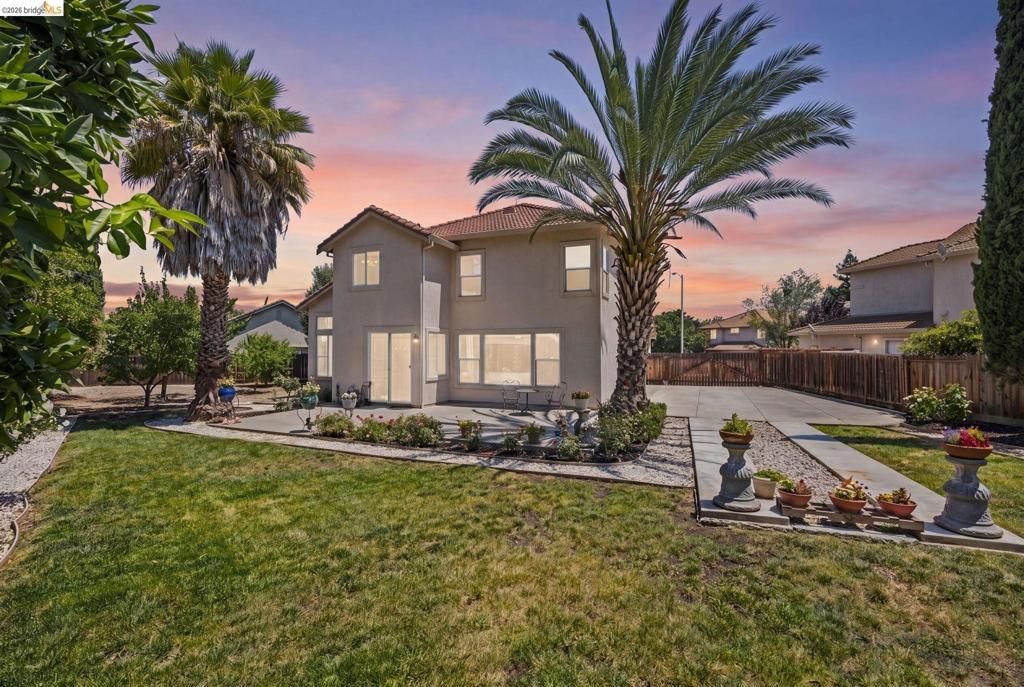 724 Topaz Ct, Antioch, CA 94509