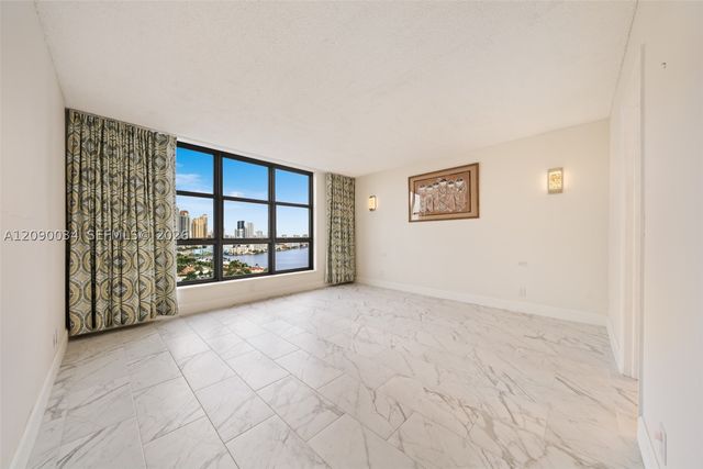 19195 Mystic Pointe Dr 2406, Aventura, FL 33180