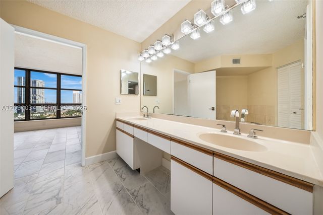 19195 Mystic Pointe Dr 2406, Aventura, FL 33180