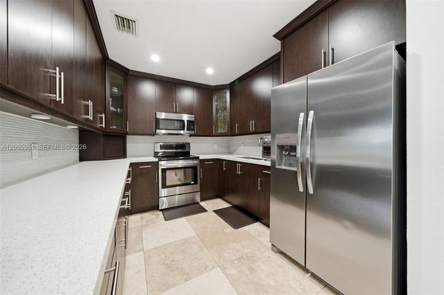6414 SW 7th Street, Pembroke Pines, FL 33023