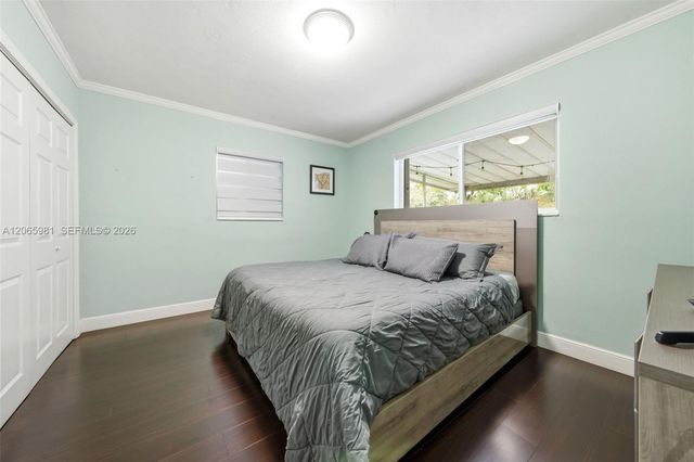 6414 SW 7th Street, Pembroke Pines, FL 33023