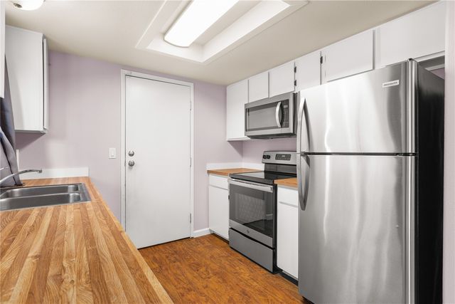 36129 24th Place S, Federal Way, WA 98003