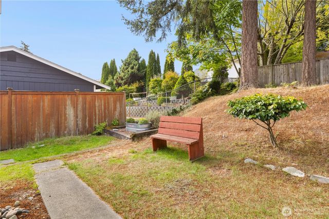 36129 24th Place S, Federal Way, WA 98003