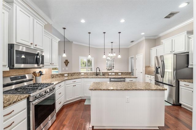 12975 SE US-301, Belleview, FL 34420