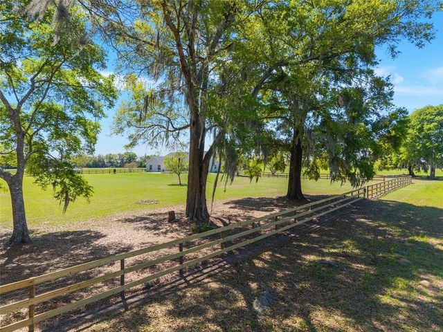 12975 SE US-301, Belleview, FL 34420