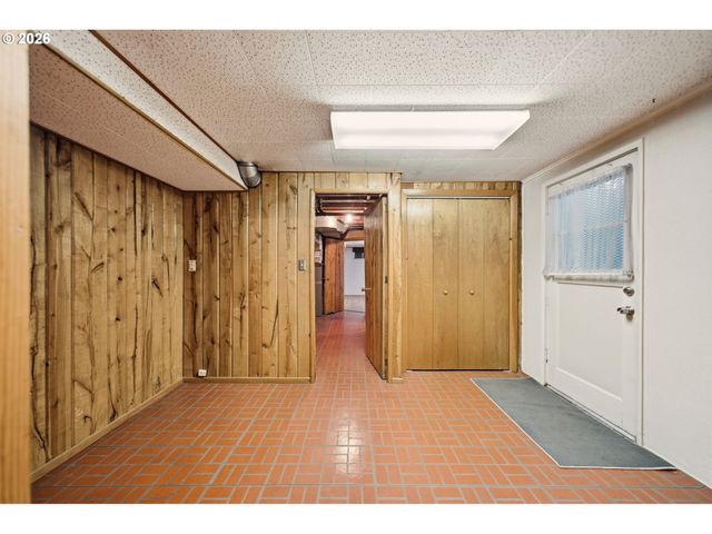 3900 Nw FRANKLIN St, Vancouver, WA 98660