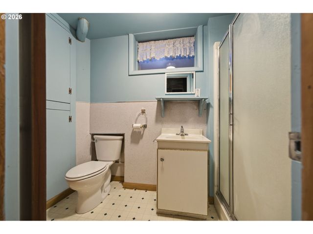 3900 Nw FRANKLIN St, Vancouver, WA 98660