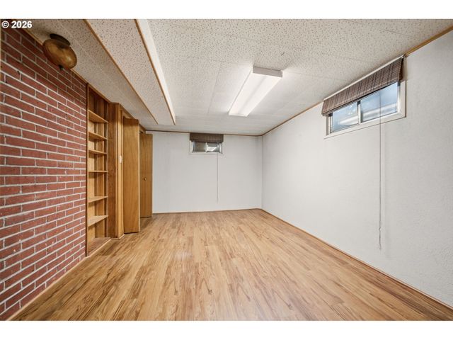 3900 Nw FRANKLIN St, Vancouver, WA 98660