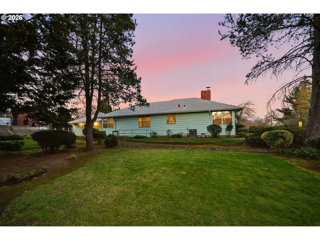 3900 Nw FRANKLIN St, Vancouver, WA 98660