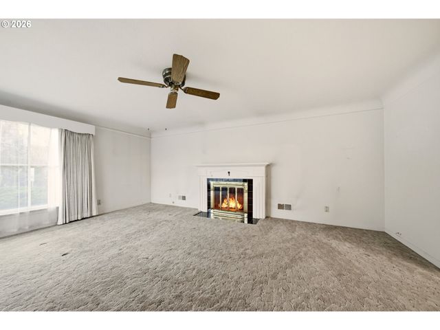 3900 Nw FRANKLIN St, Vancouver, WA 98660