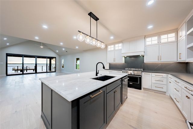 85 Isle Of View Drive, Tool, TX 75143