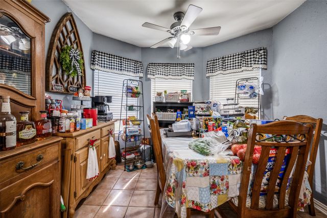 213 Dove Meadows, Krum, TX 76249