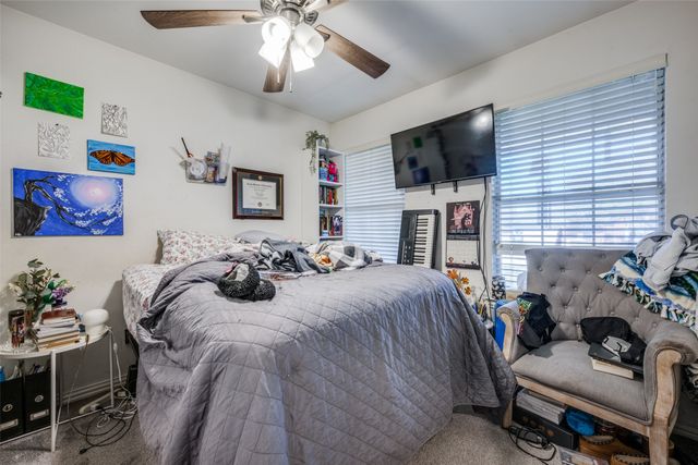 213 Dove Meadows, Krum, TX 76249