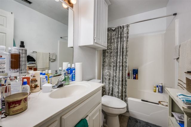 213 Dove Meadows, Krum, TX 76249