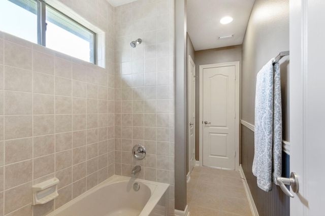 10202 Leedscastle Manor Court, Spring, TX 77379