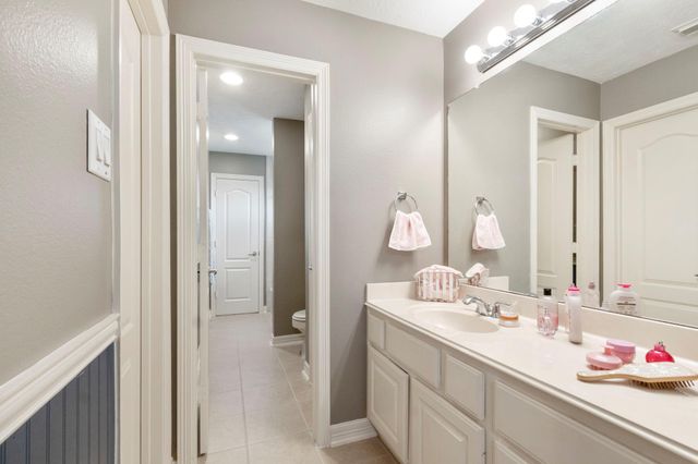 10202 Leedscastle Manor Court, Spring, TX 77379