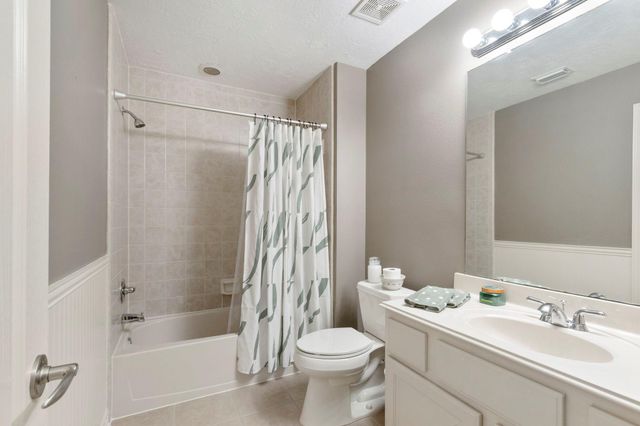 10202 Leedscastle Manor Court, Spring, TX 77379