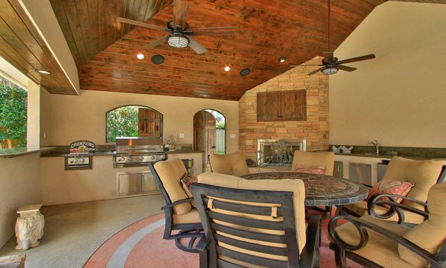 10202 Leedscastle Manor Court, Spring, TX 77379