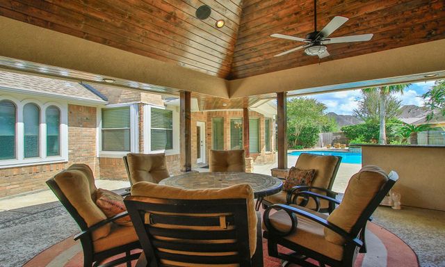 10202 Leedscastle Manor Court, Spring, TX 77379