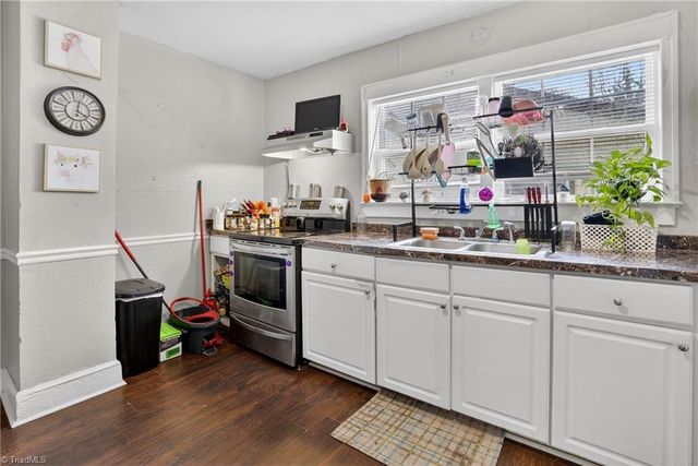 1311 Prescott Place, High Point, NC 27262