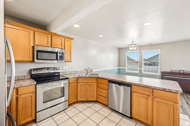 3215 W 450 N, West Point, UT 84015