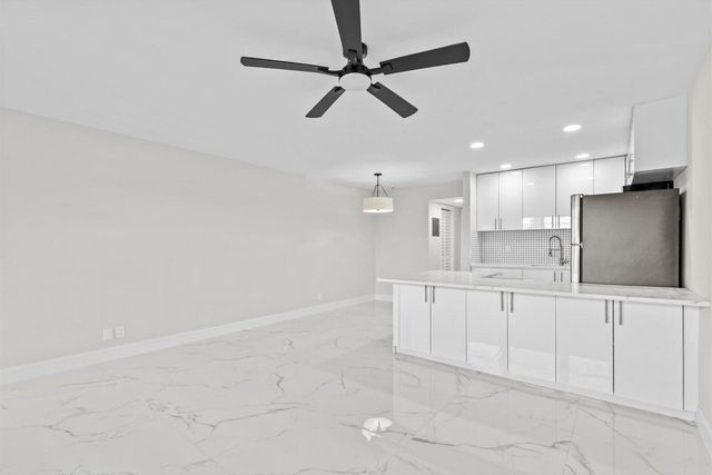 17 Andover A, West Palm Beach, FL 33417