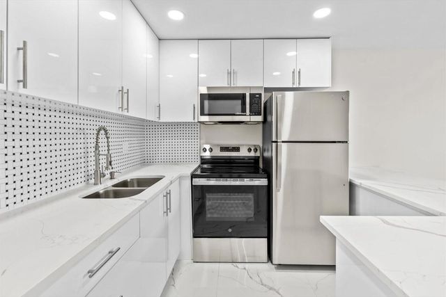 17 Andover A, West Palm Beach, FL 33417