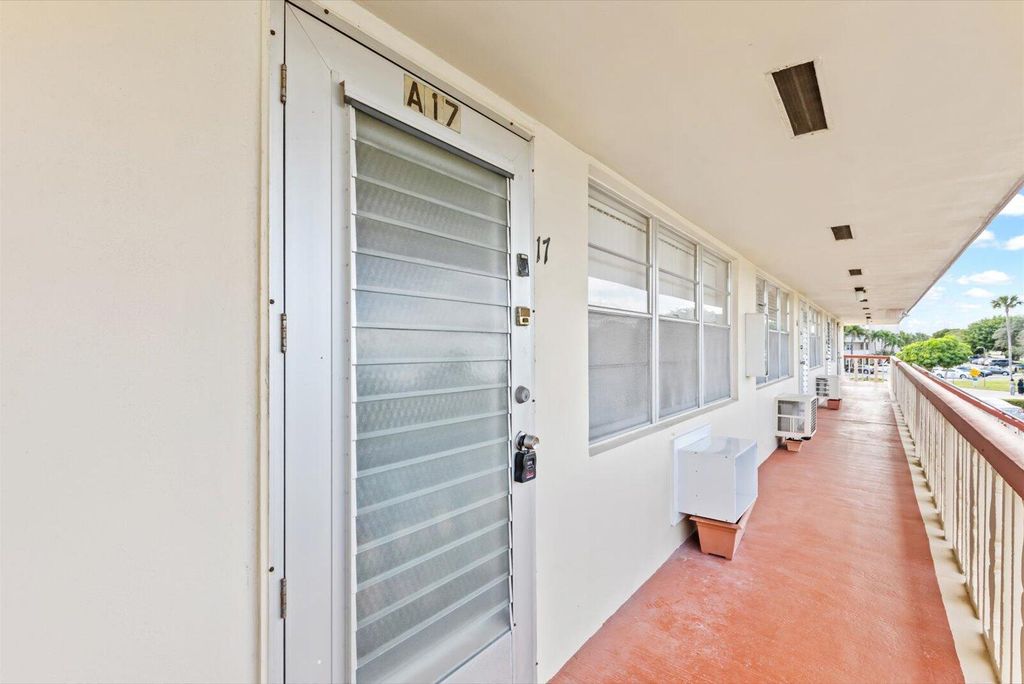 17 Andover A, West Palm Beach, FL 33417