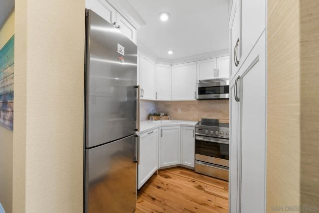 1720 Avenida Del Mundo 209, Coronado, CA 92118