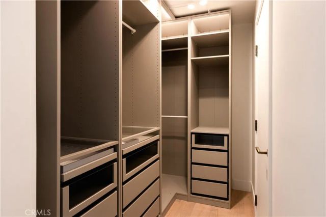 2931 Tyburn Street, Los Angeles, CA 90039