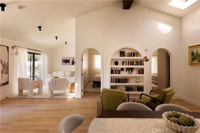 2931 Tyburn Street, Los Angeles, CA 90039