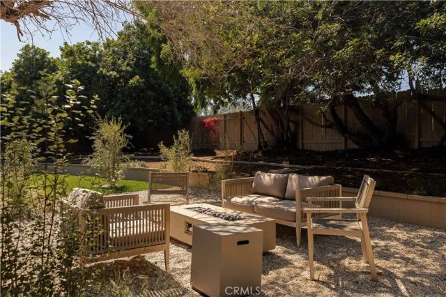 2931 Tyburn Street, Los Angeles, CA 90039