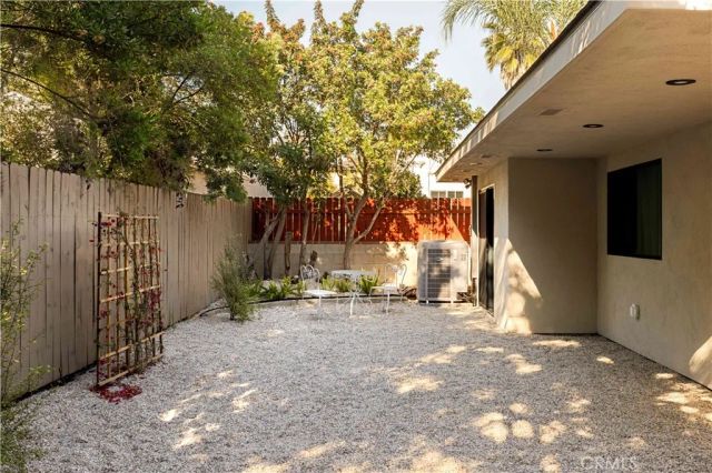 2931 Tyburn Street, Los Angeles, CA 90039