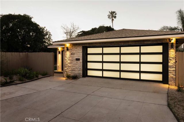 2931 Tyburn Street, Los Angeles, CA 90039