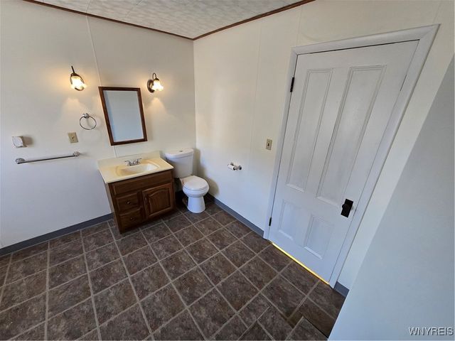 219 West Oak Orchard Street, Shelby, NY 14103