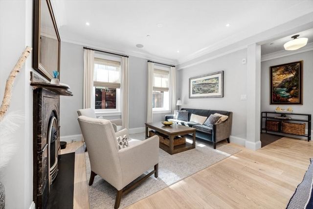 5 Wallace Court, Boston, MA 02129