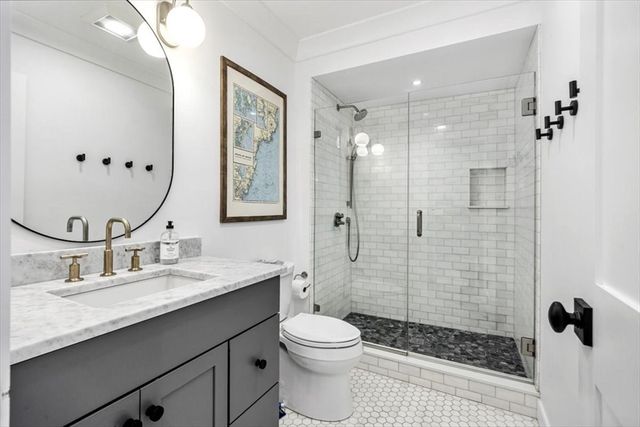 5 Wallace Court, Boston, MA 02129