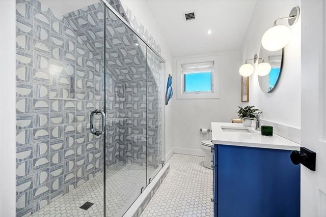 5 Wallace Court, Boston, MA 02129