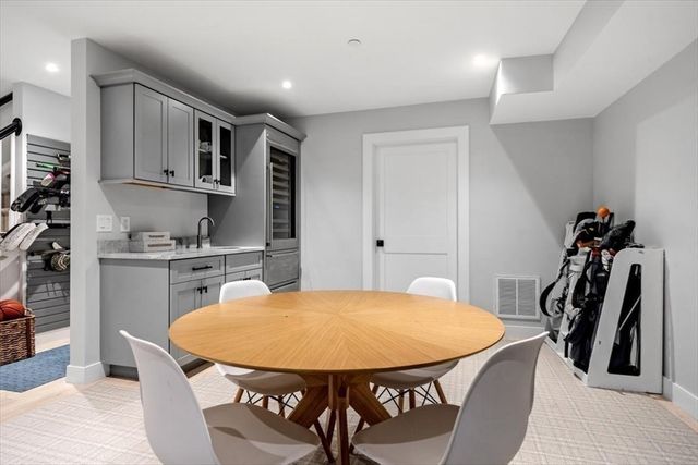 5 Wallace Court, Boston, MA 02129