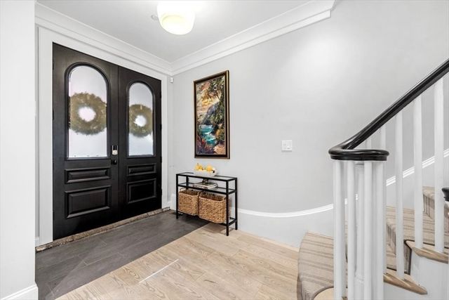 5 Wallace Court, Boston, MA 02129