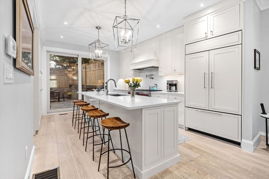 5 Wallace Court, Boston, MA 02129